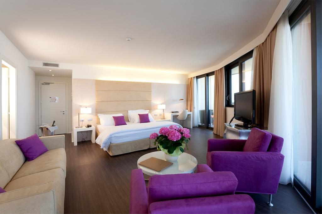 Laguna Palace 4* Grado