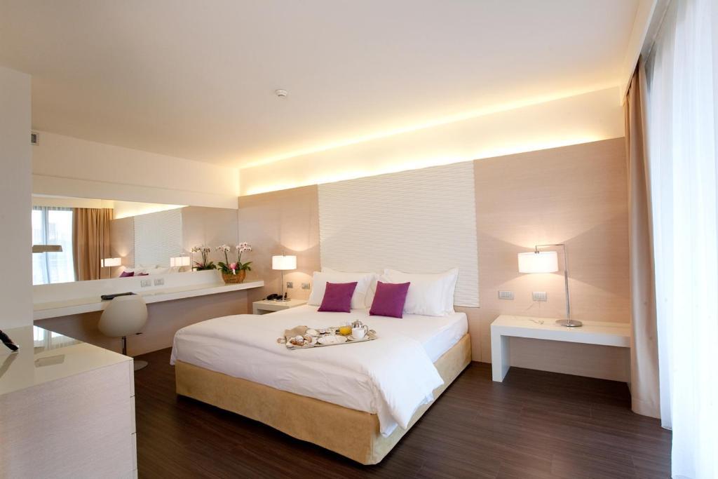 Hotel Laguna Palace 4*